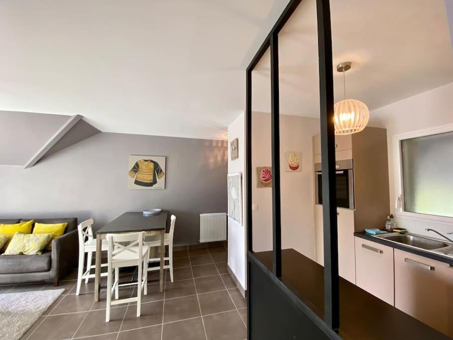 Superbe Appartement Terrasse, Proche De La Plage Bénodet Kültér fotó