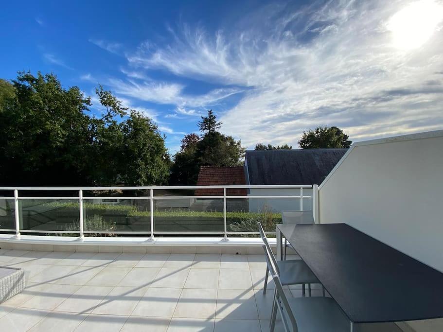 Superbe Appartement Terrasse, Proche De La Plage Bénodet Kültér fotó